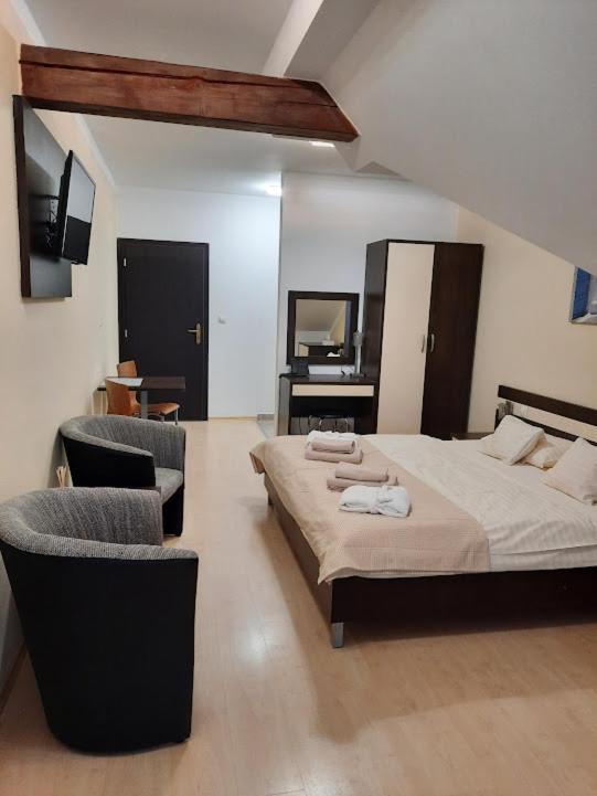 Apartman Sienna Besenova Exterior foto
